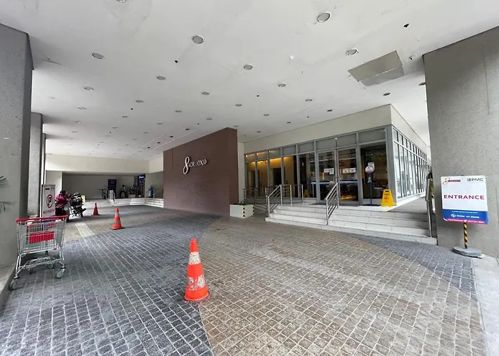 Aparthotel Cozy In Ermita Near St Lukes Medical Center And Us Embassy