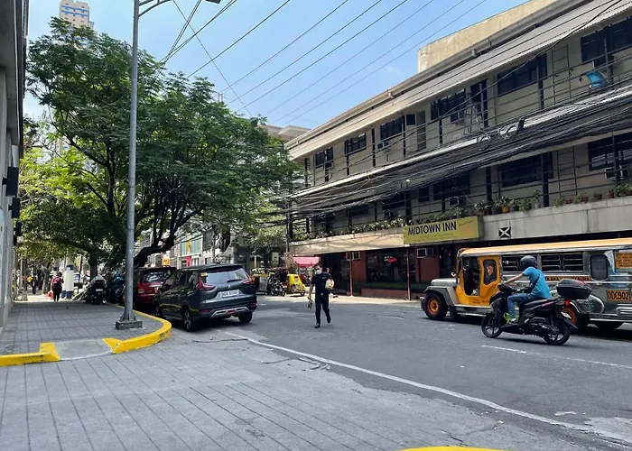 Cozy In Ermita Near St Lukes Medical Center And Us Embassy Aparthotel *
