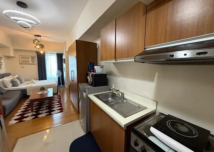 Cozy In Ermita Near St Lukes Medical Center And Us Embassy 公寓式飯店